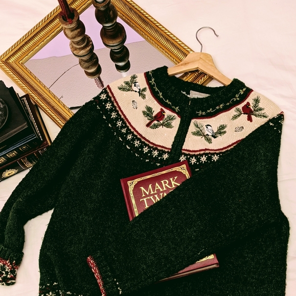 Vintage Sweaters - VINTAGE Winter Embroidered Cardigan